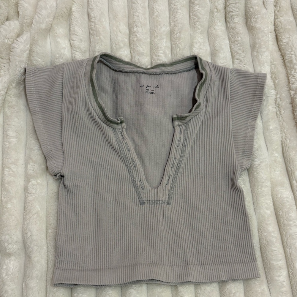 Urban Outfitters Cream Ribbed Top - Picture 1 of 3